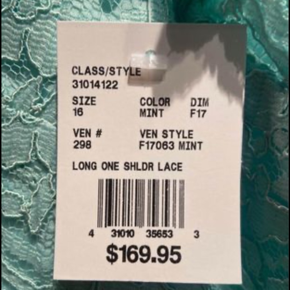 New with tags mint full length dress size 16